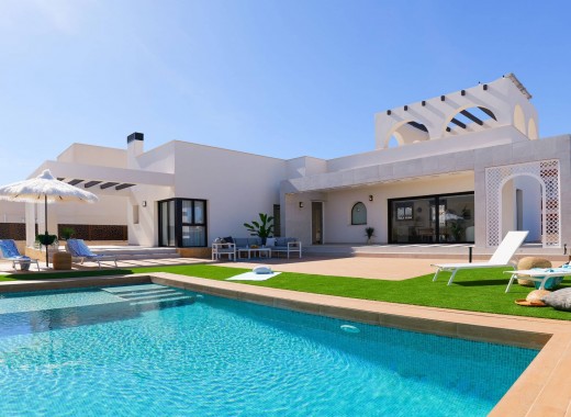 Villa - Nouvelle construction -
            Ciudad quesada - 80000