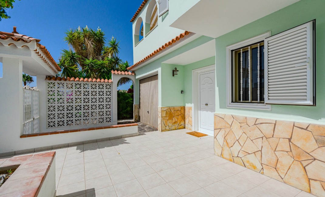 Sale - Villa - Chayofa - Chayofa Tenerife