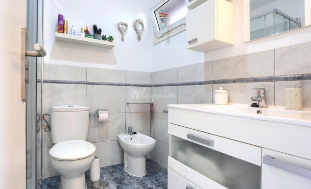 Sale - Apartment - San Eugenio - Los Geranios San Eugenio Tenerife