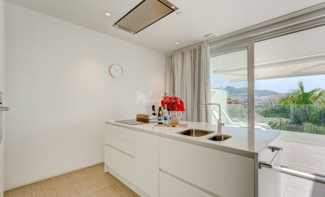 Sale - Apartment - Costa Adeje - Adeje