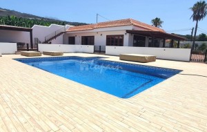 Sale - Villa - Los Gigantes