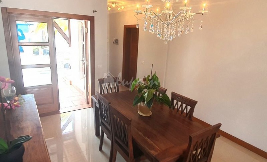 Sale - Villa - Los Gigantes