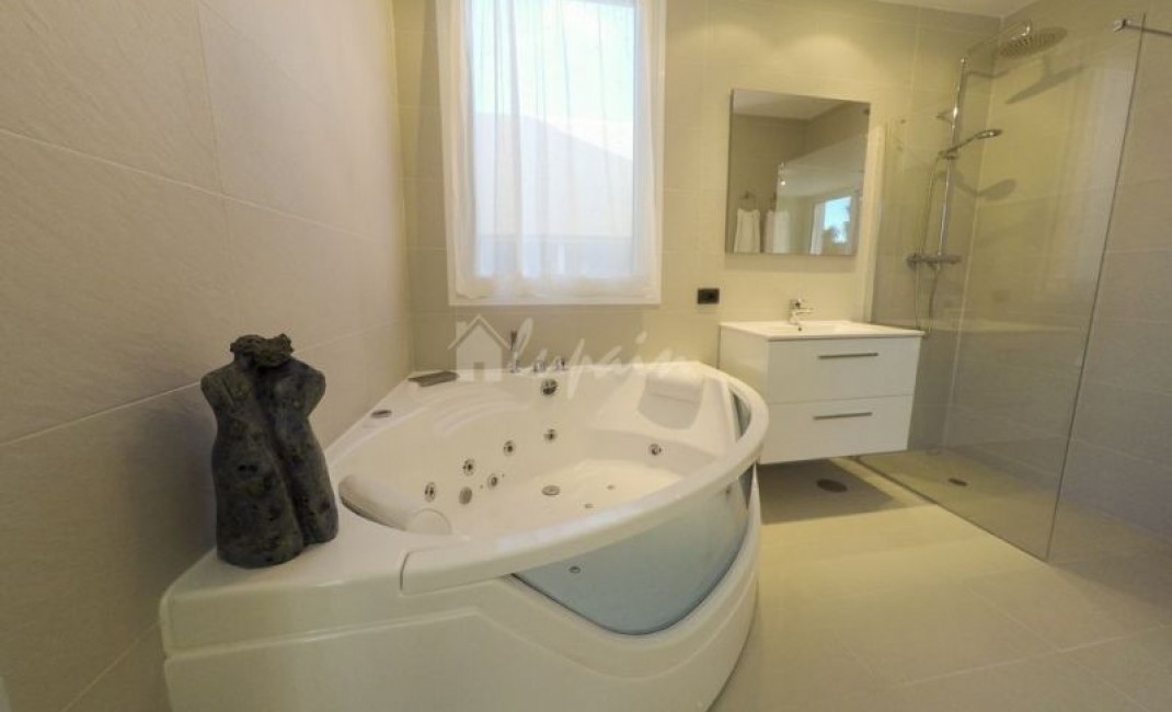 Revente - Villa - Costa Adeje - Adeje