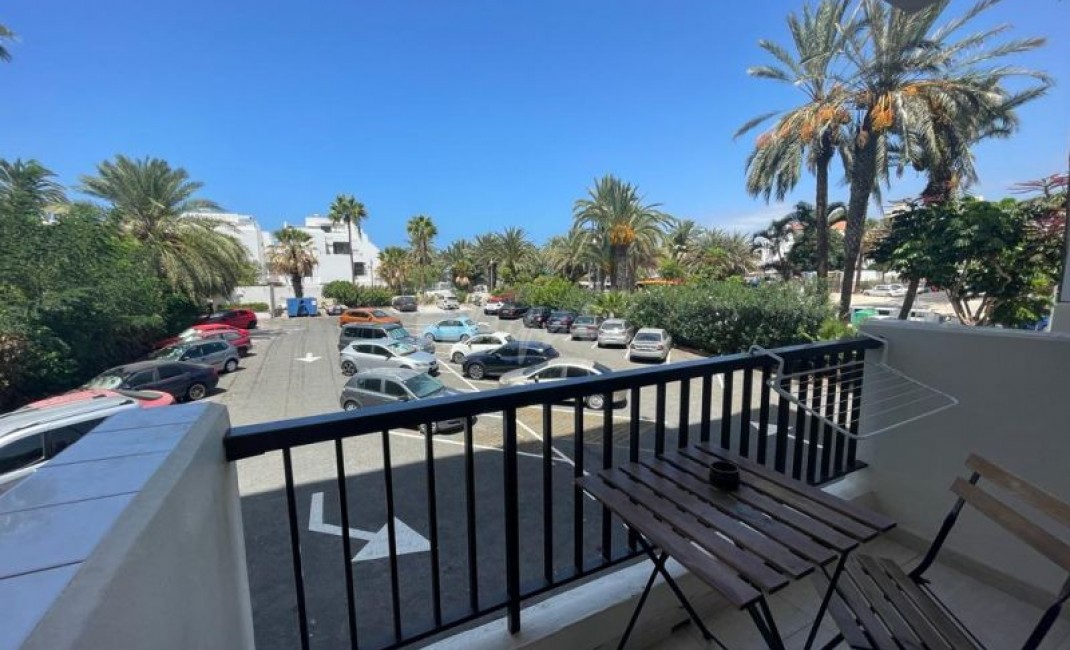 Sale - Apartment - Playa De Las Americas - Adeje