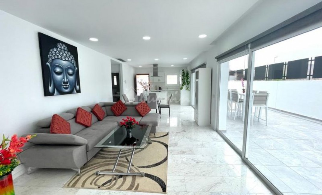 Sale - Villa - San Eugenio - Caldera Del Rey San Eugenio