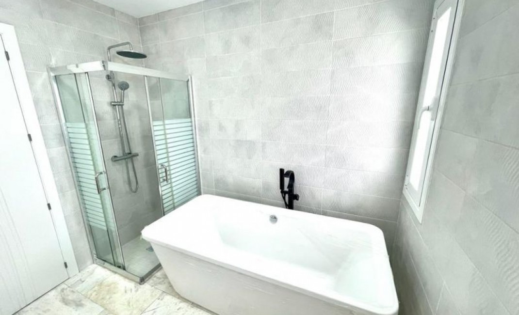 Sale - Villa - San Eugenio - Caldera Del Rey San Eugenio