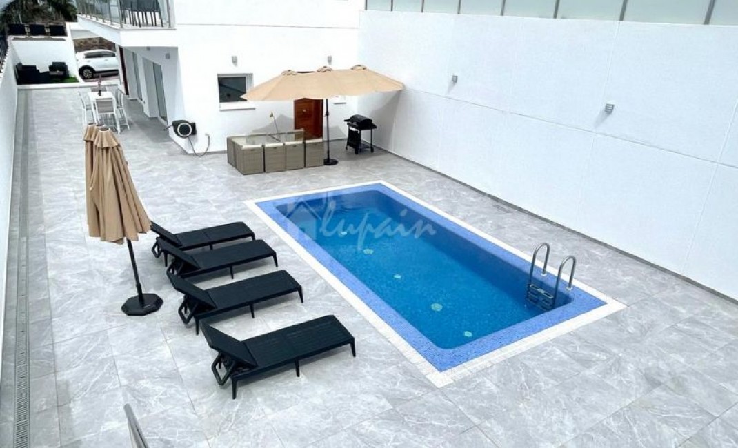 Sale - Villa - San Eugenio - Caldera Del Rey San Eugenio