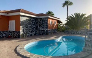 Sale - Villa - El Roque