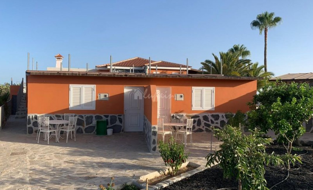 Sale - Villa - El Roque