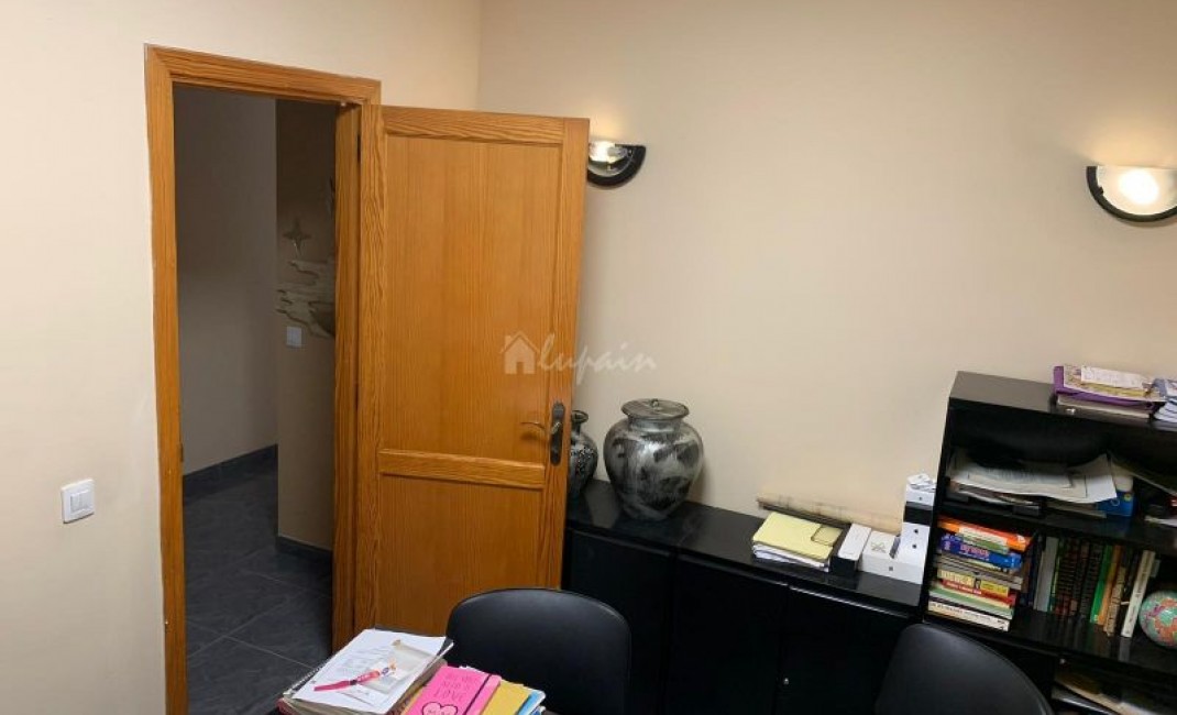 Sale - Villa - El Roque