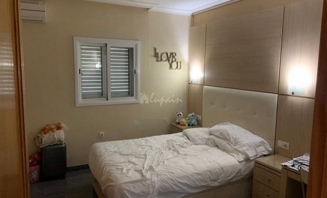 Sale - Villa - El Roque