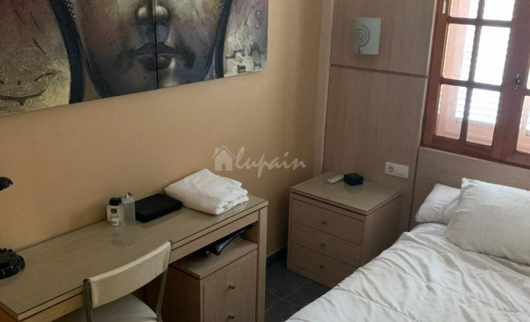 Sale - Villa - El Roque