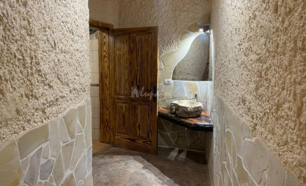 Sale - Villa - El Roque