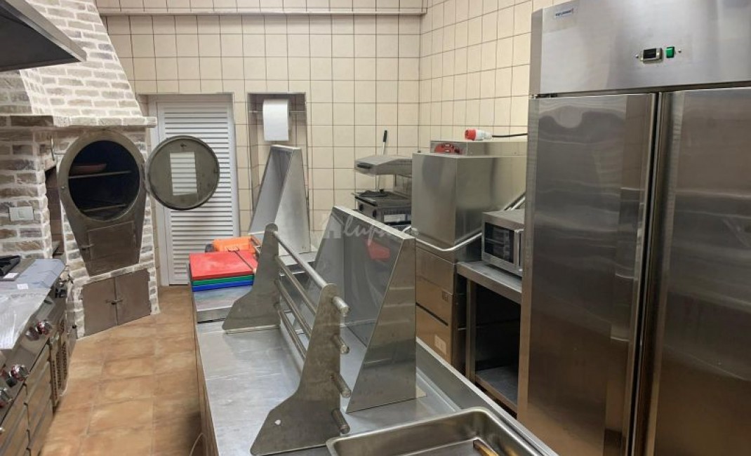 Sale - Villa - El Roque