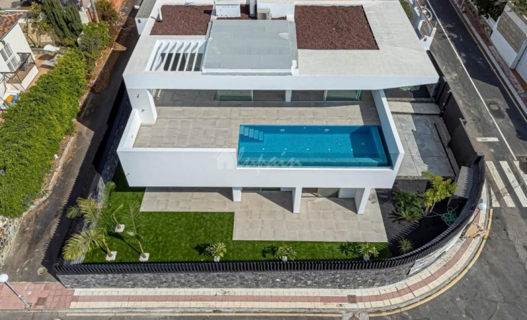 Revente - Villa - Callao Salvaje