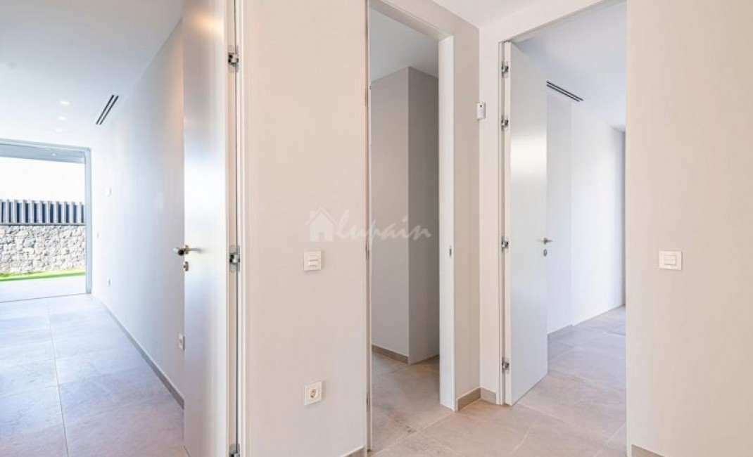 Revente - Villa - Callao Salvaje