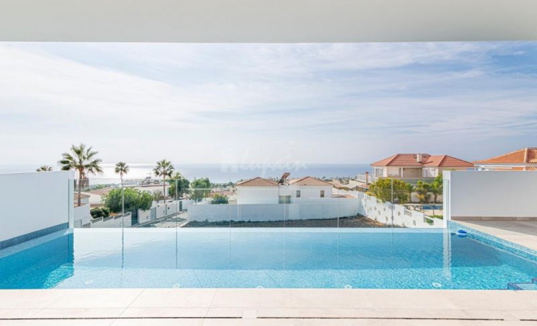 Revente - Villa - Callao Salvaje