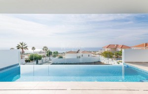 Revente - Villa - Callao Salvaje