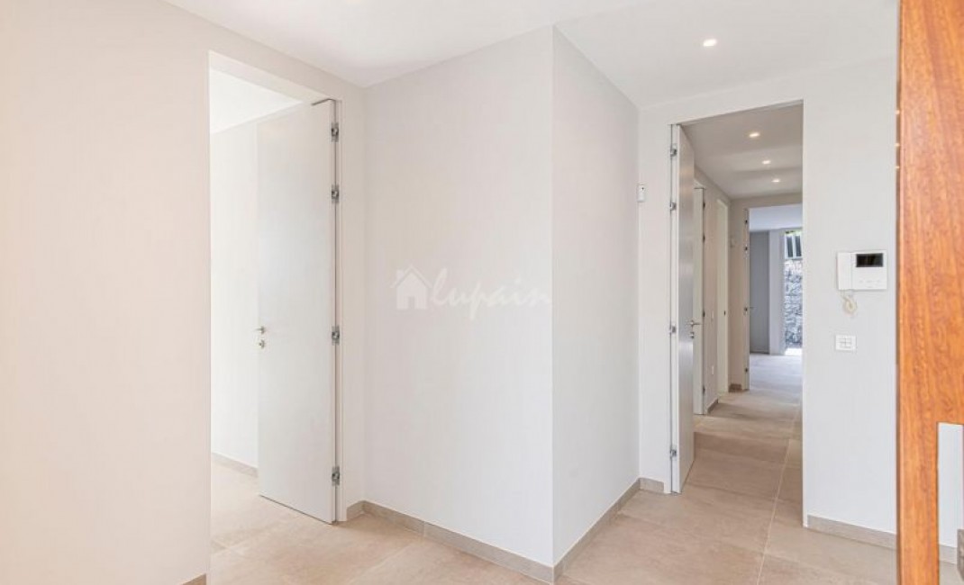 Revente - Villa - Callao Salvaje