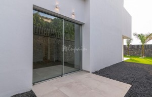 Revente - Villa - Callao Salvaje