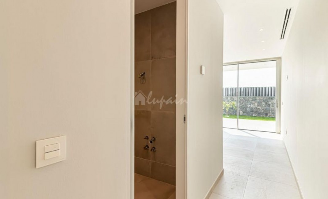 Revente - Villa - Callao Salvaje