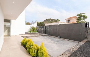 Revente - Villa - Callao Salvaje