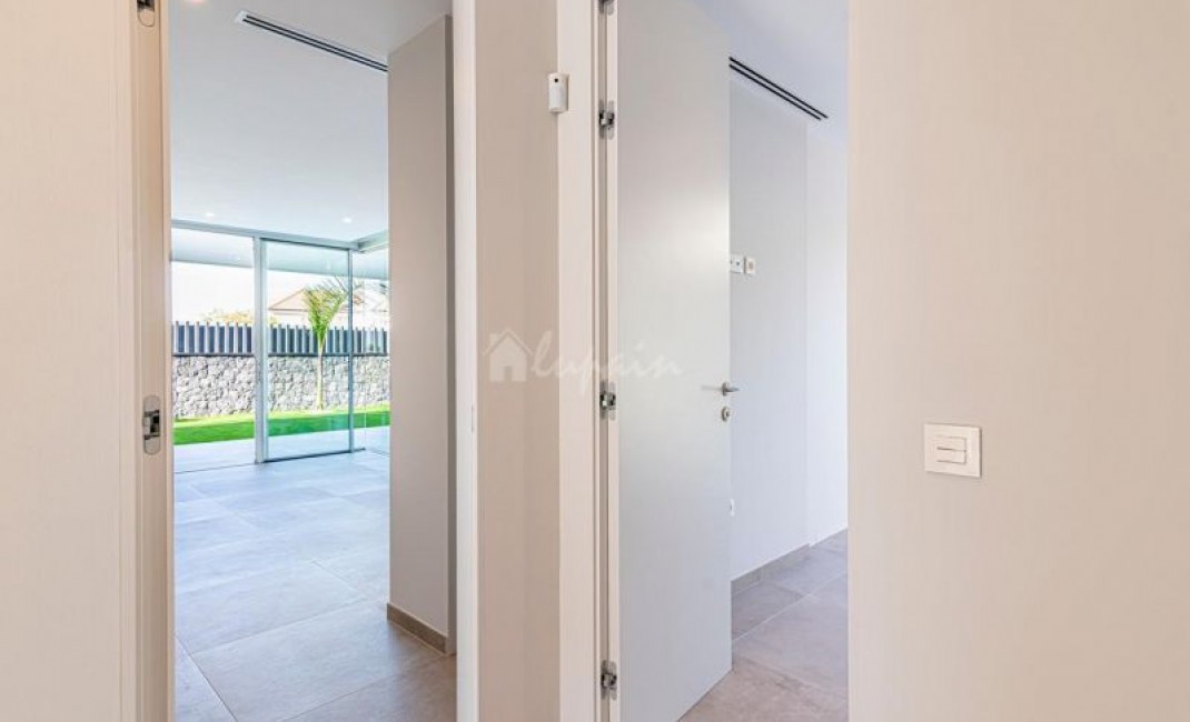 Revente - Villa - Callao Salvaje