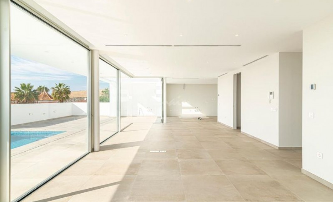 Revente - Villa - Callao Salvaje