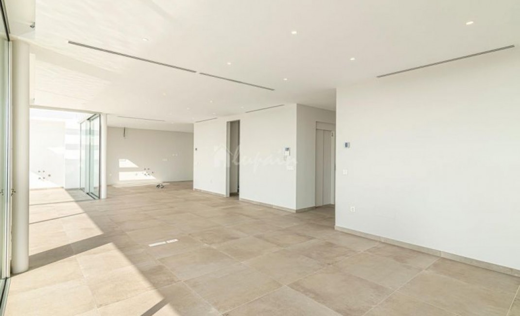 Revente - Villa - Callao Salvaje