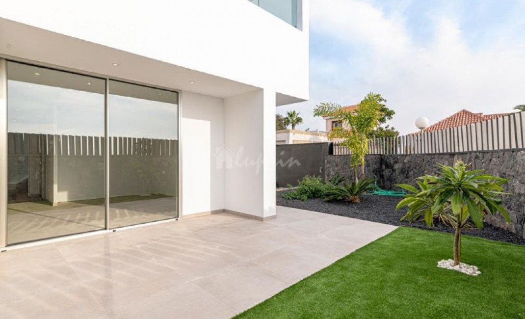 Revente - Villa - Callao Salvaje