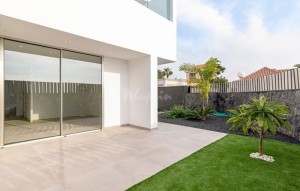 Revente - Villa - Callao Salvaje