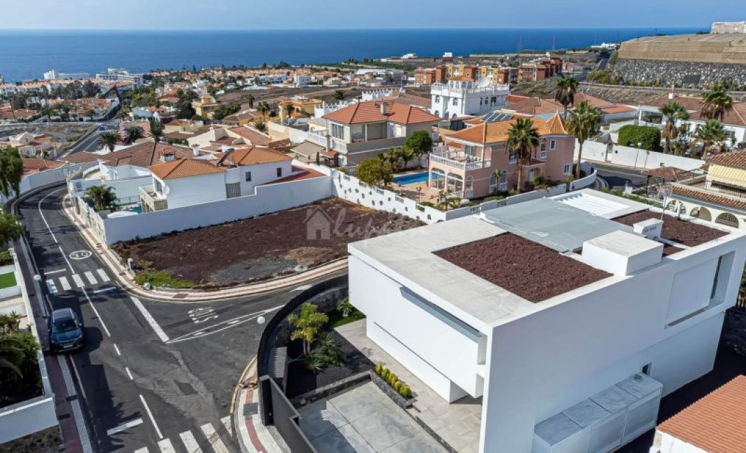 Revente - Villa - Callao Salvaje