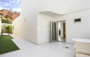 Sale - Villa - La Caleta