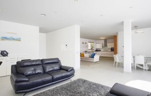 Sale - Villa - La Caleta