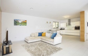 Sale - Villa - La Caleta