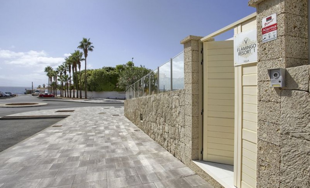 Sale - Villa - La Caleta