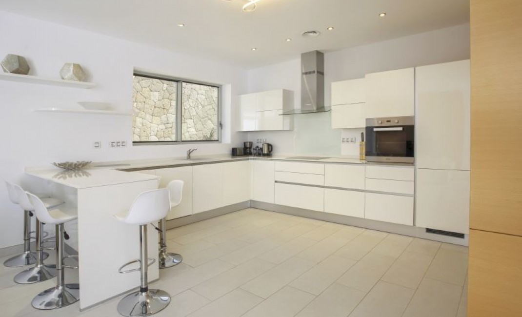 Sale - Villa - La Caleta