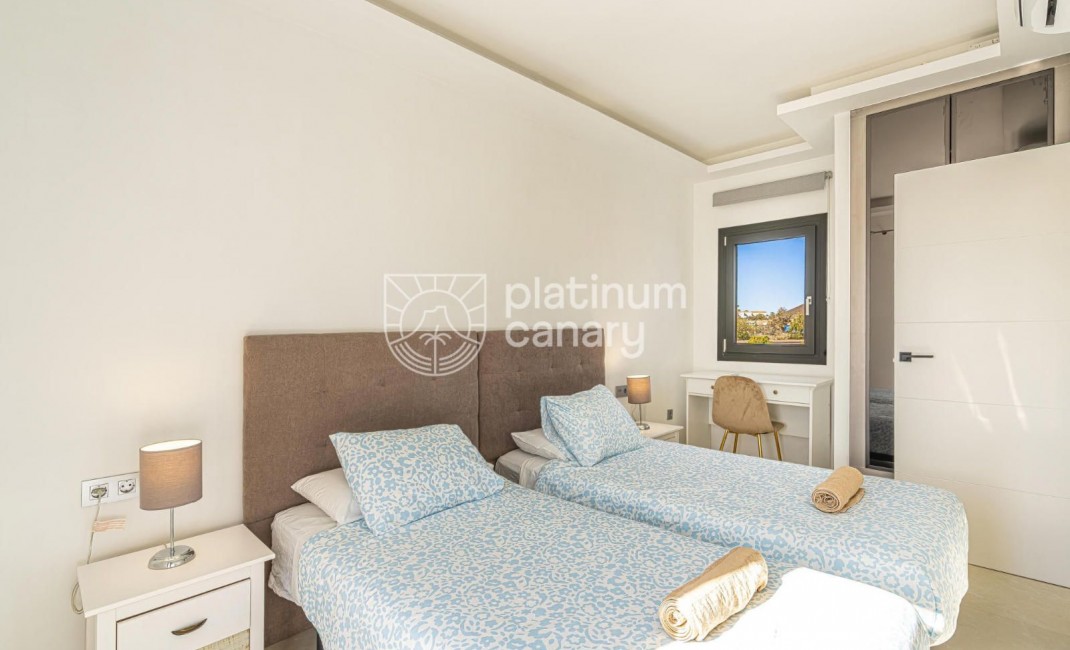 Sale - Villa - Golf Del Sur - Santa Cruz Tenerife