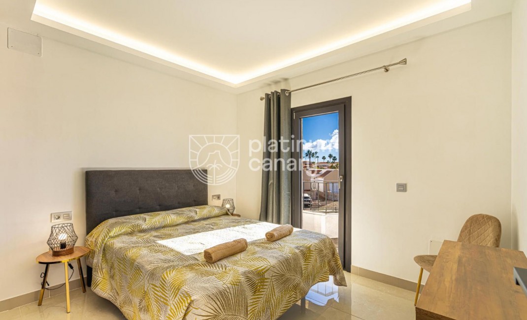 Sale - Villa - Golf Del Sur - Santa Cruz Tenerife