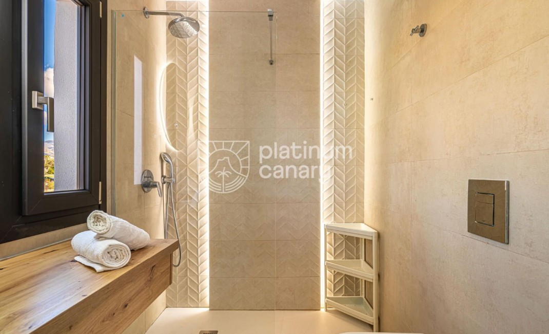 Sale - Villa - Golf Del Sur - Santa Cruz Tenerife