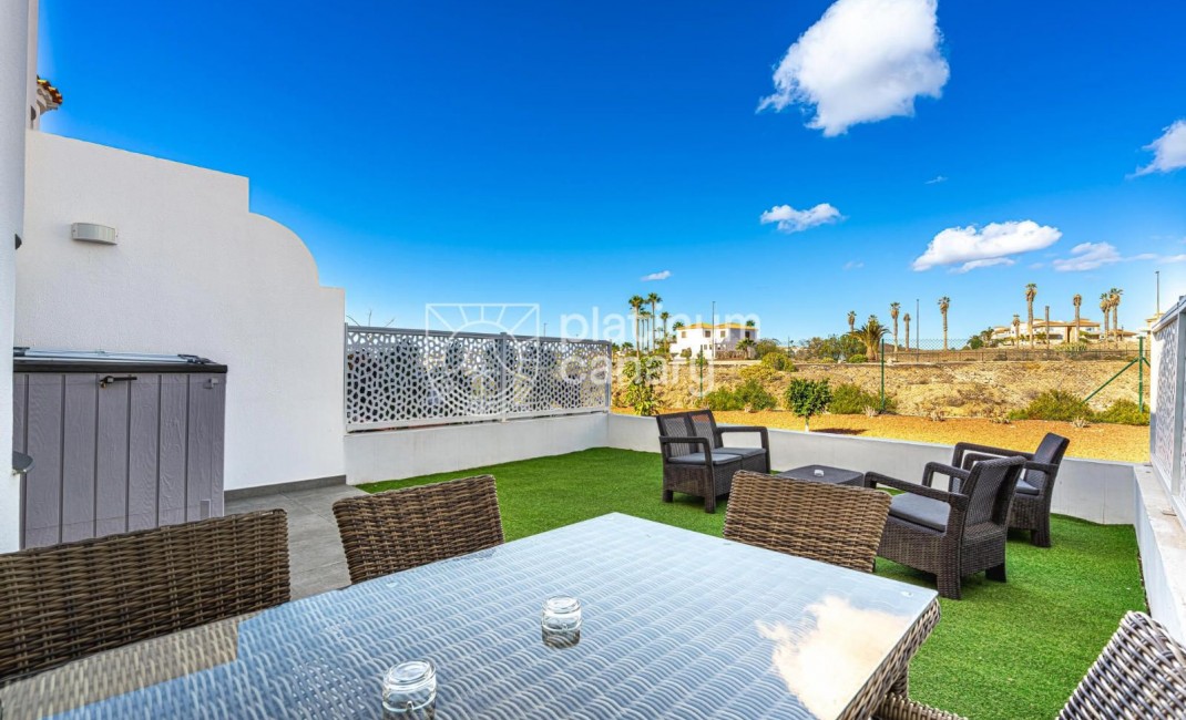 Sale - Villa - Golf Del Sur - Santa Cruz Tenerife