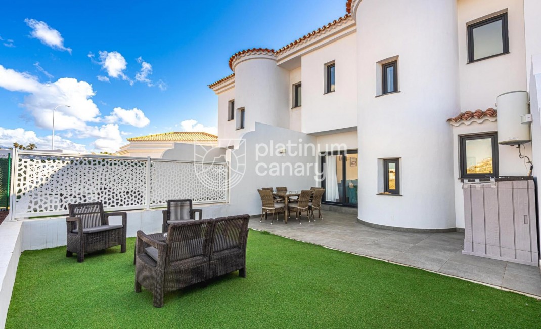 Sale - Villa - Golf Del Sur - Santa Cruz Tenerife