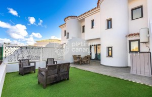 Sale - Villa - Golf Del Sur - Santa Cruz Tenerife