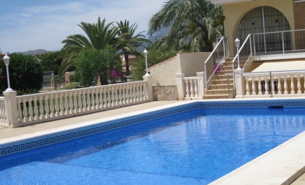 Sale - Villa - Albir