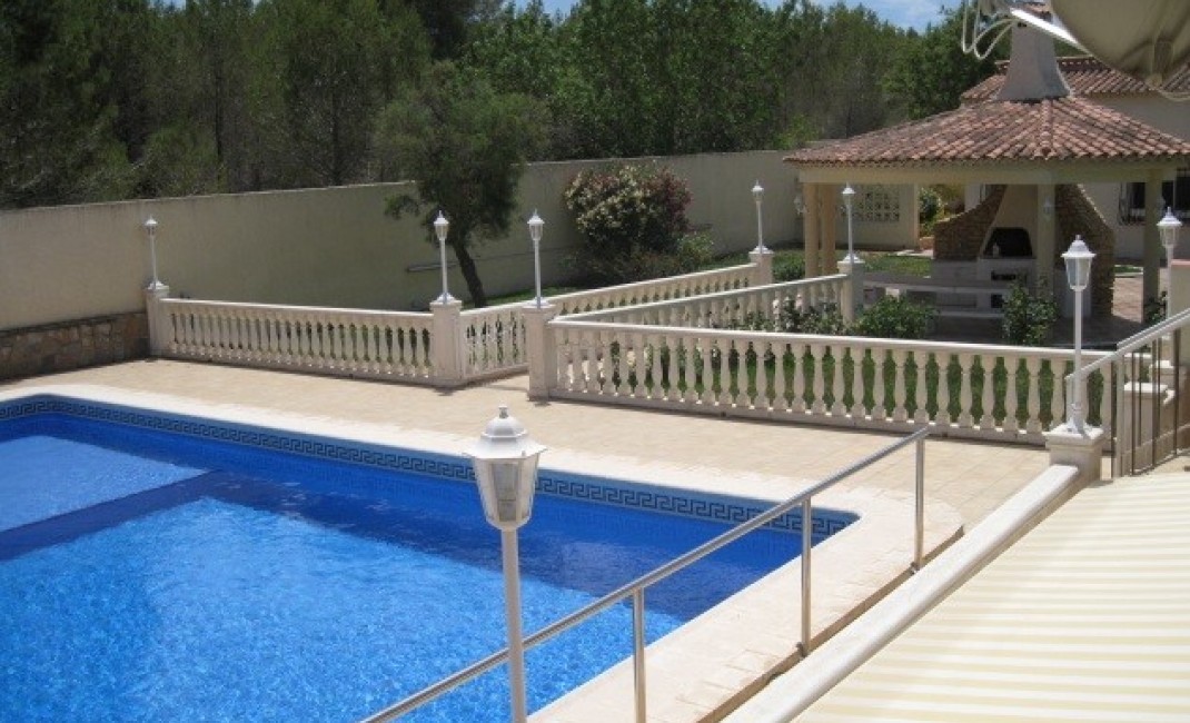 Sale - Villa - Albir