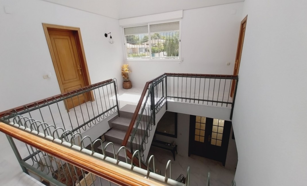 Sale - Villa - Benidorm