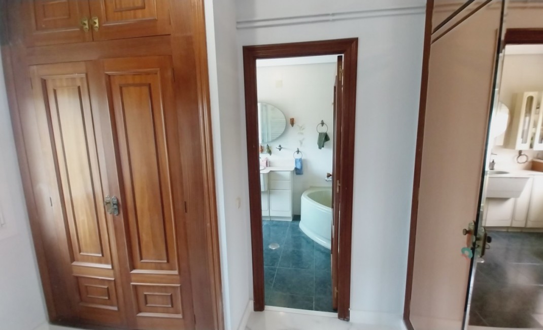 Sale - Villa - Benidorm