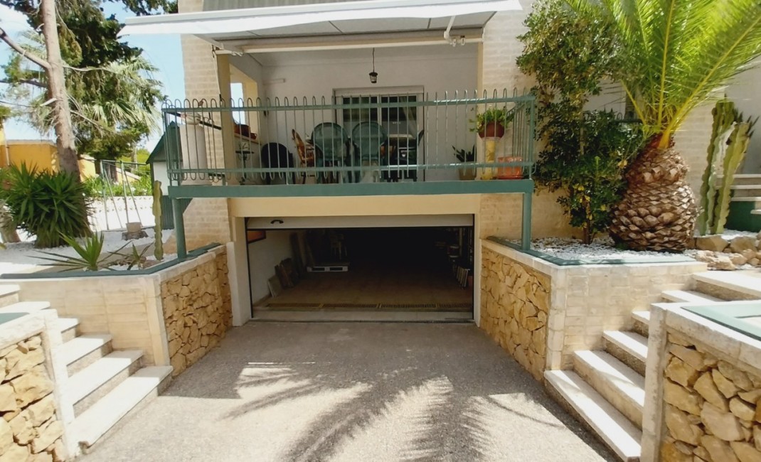 Sale - Villa - Benidorm