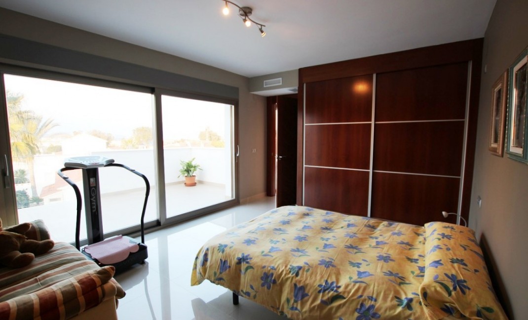 Sale - Villa - Albir