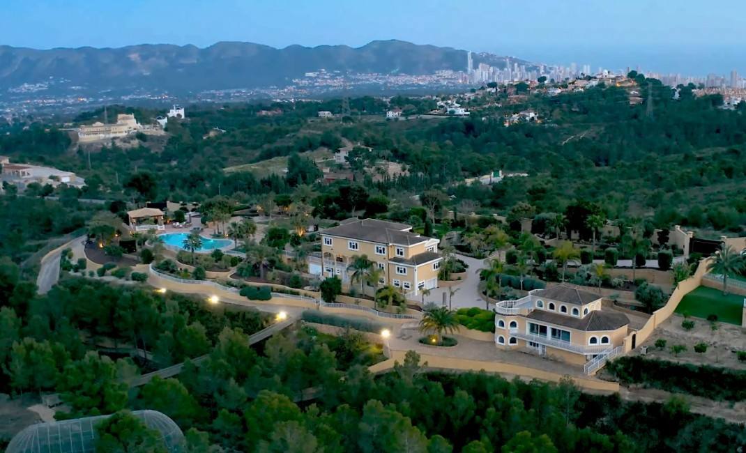 Sale - Villa - La Nucia - La nucia